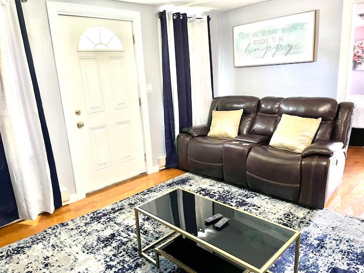 Lovely & Spacious 2 BR (W/KING/QUEEN beds) 2 BTH. - Image 4