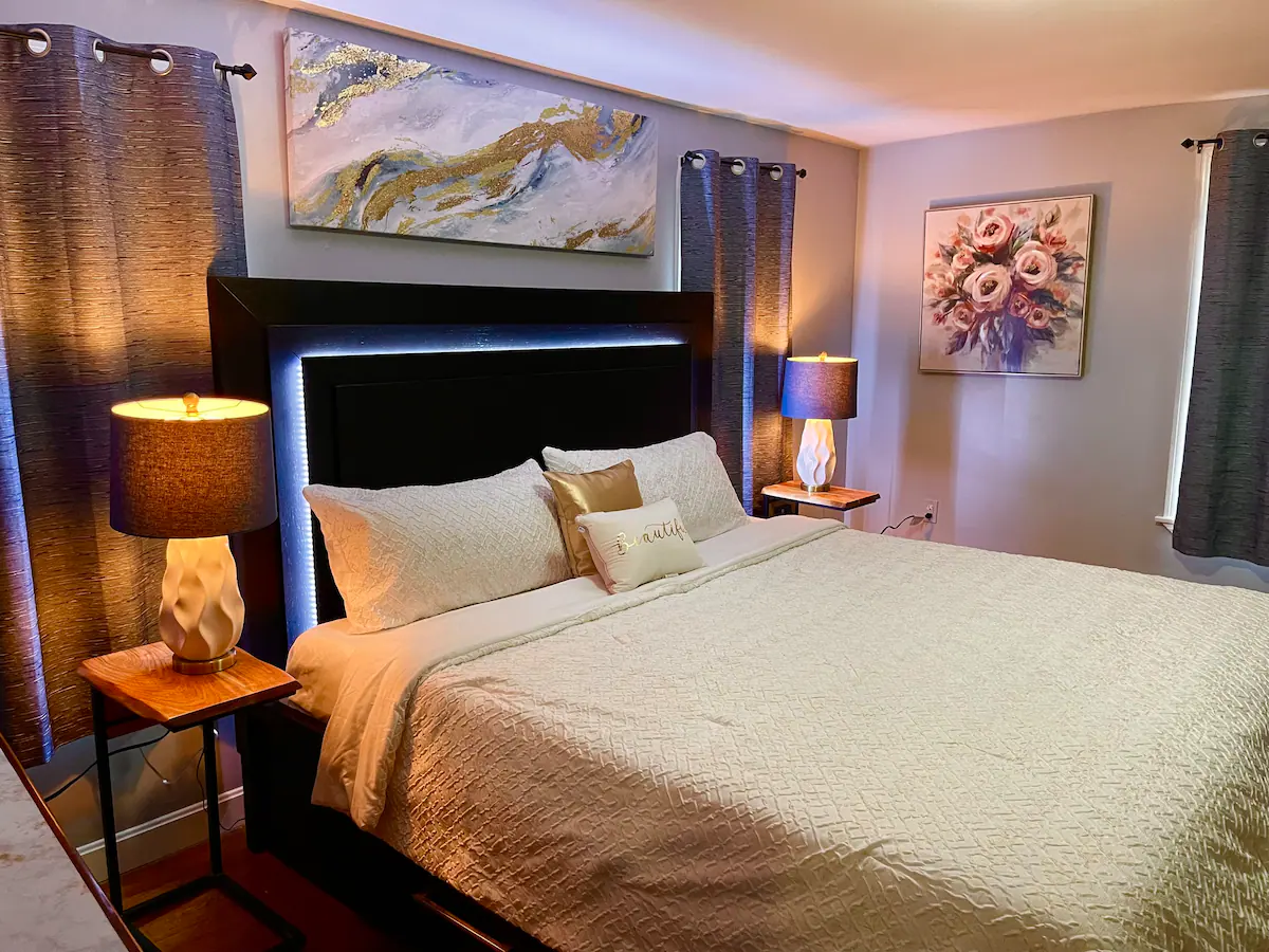 Lovely & Spacious 2 BR (W/KING/QUEEN beds) 2 BTH.