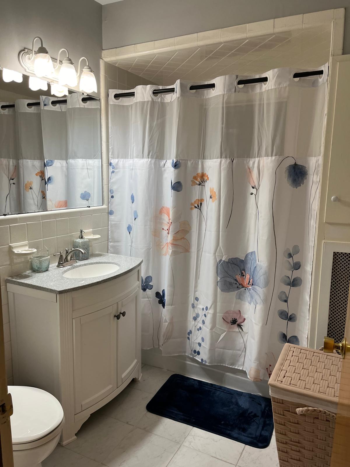 Elegant West Side 3BR unit w/ King Suite - Image 11