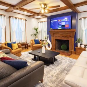 Elegant West Side 3BR unit w/ King Suite